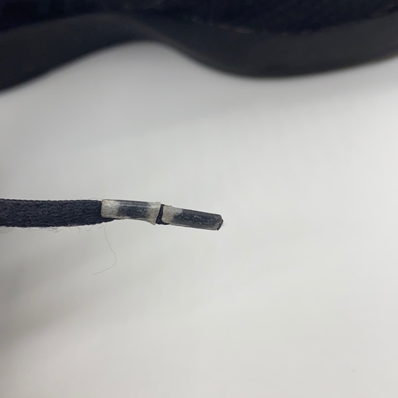 Nike boys Black tennis shoes Size Y 4.5 - Picture 4 of 5